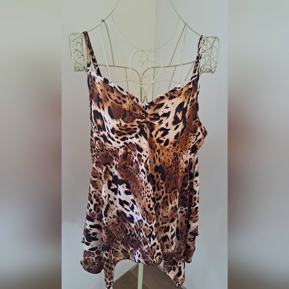 Vintage Giorgio Fiorlini Cheetah Mobwife Classic Nighty. Size XL, Animal print.